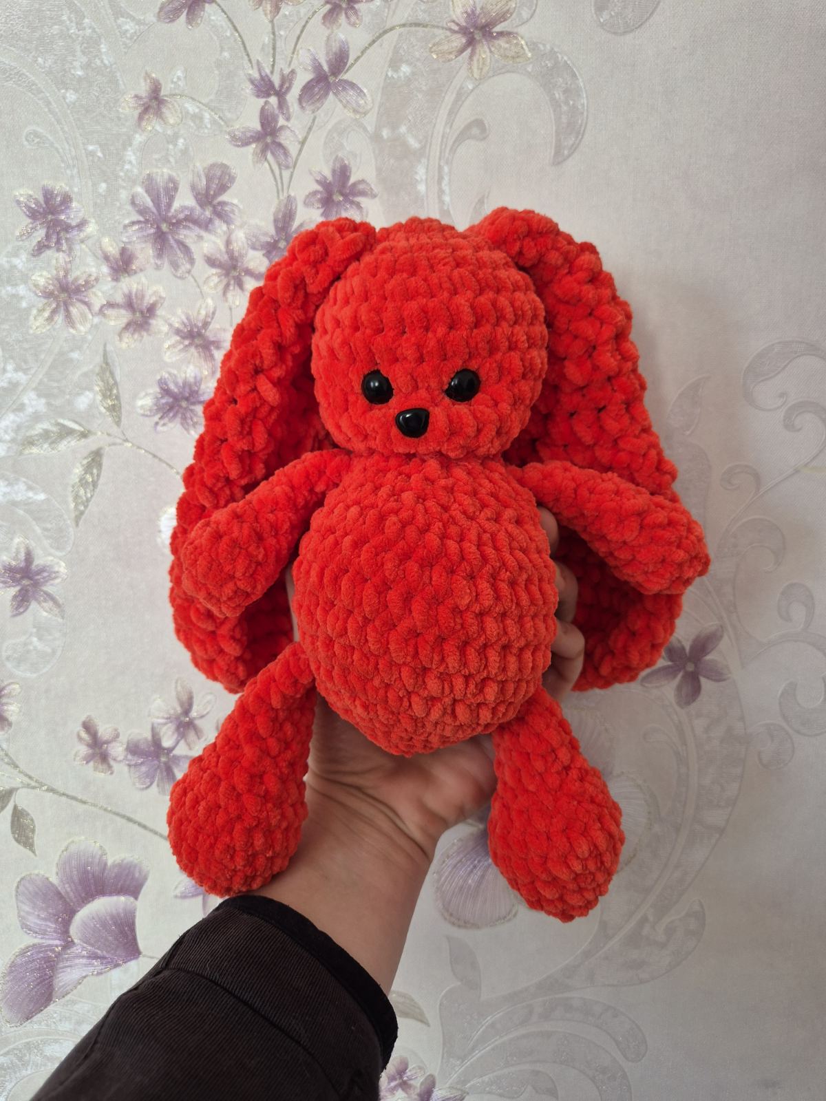 Плетена играчка - червено Зайче